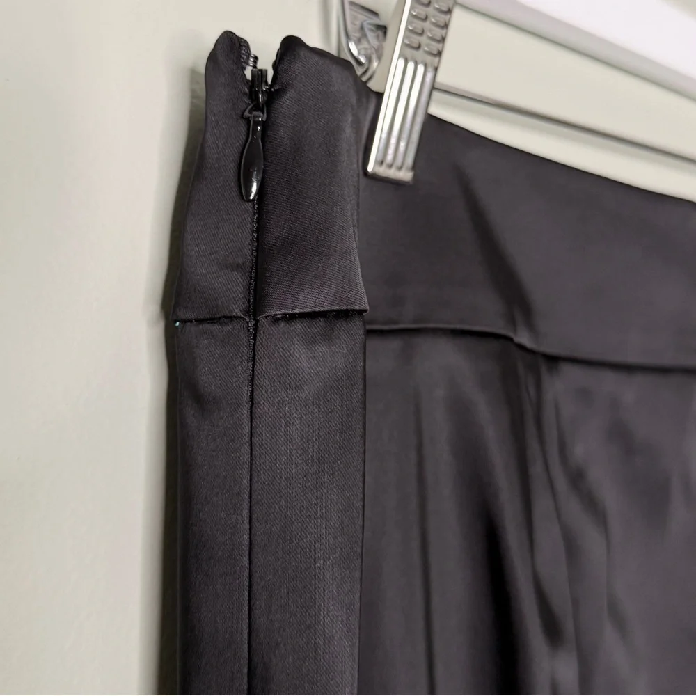 NWT White House Black‎ Market Satin Slim Leg Trouser Pants Black Women’s Size 10 - Picture 9 of 12
